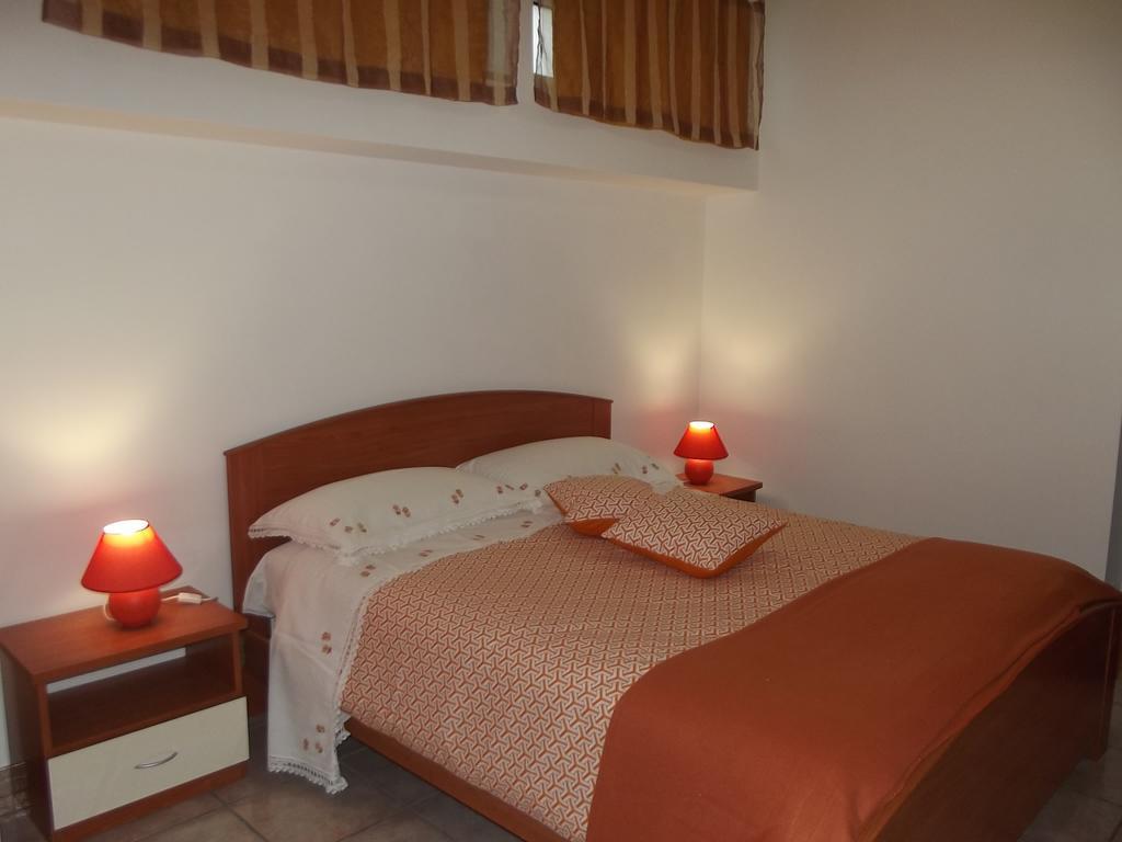 La Specchia Bed & Breakfast Matera Bagian luar foto