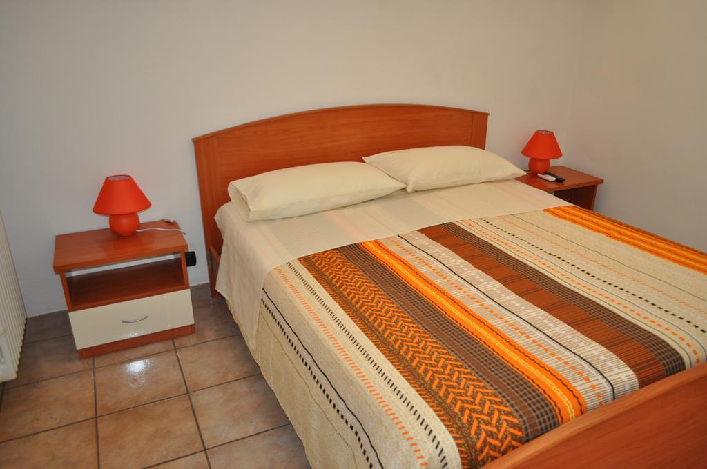 La Specchia Bed & Breakfast Matera Bagian luar foto